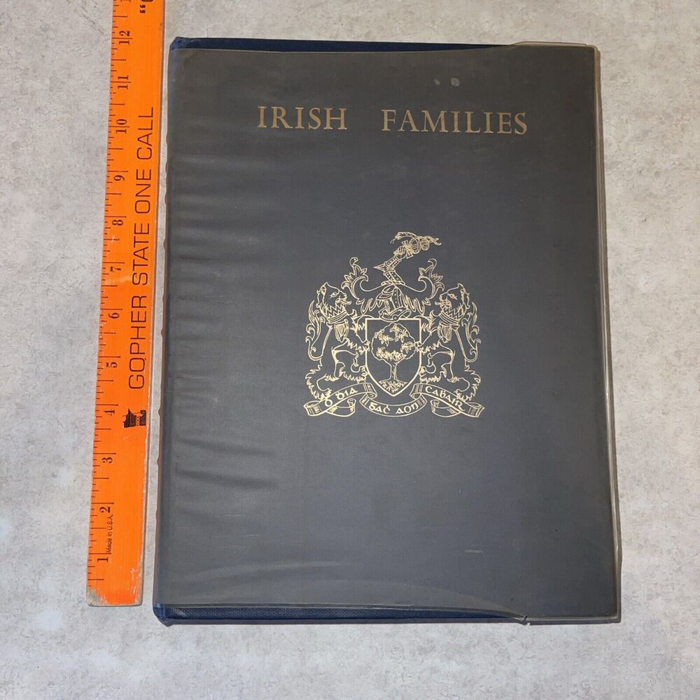 IRISH FAMILIES Book MACLYSAGHT NAMES ORIGINS ARMS ORIGINS GENEALOGY 1957 Vtg